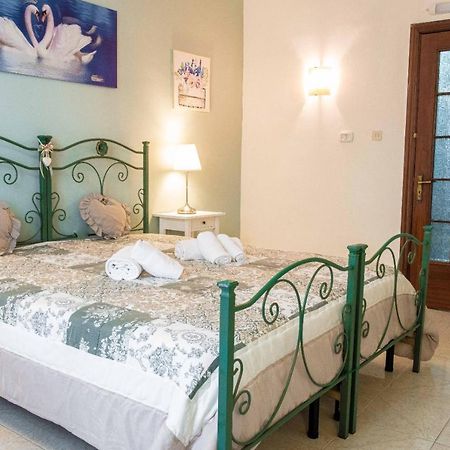 Little House Camilla Apartment Napoli Ngoại thất bức ảnh
